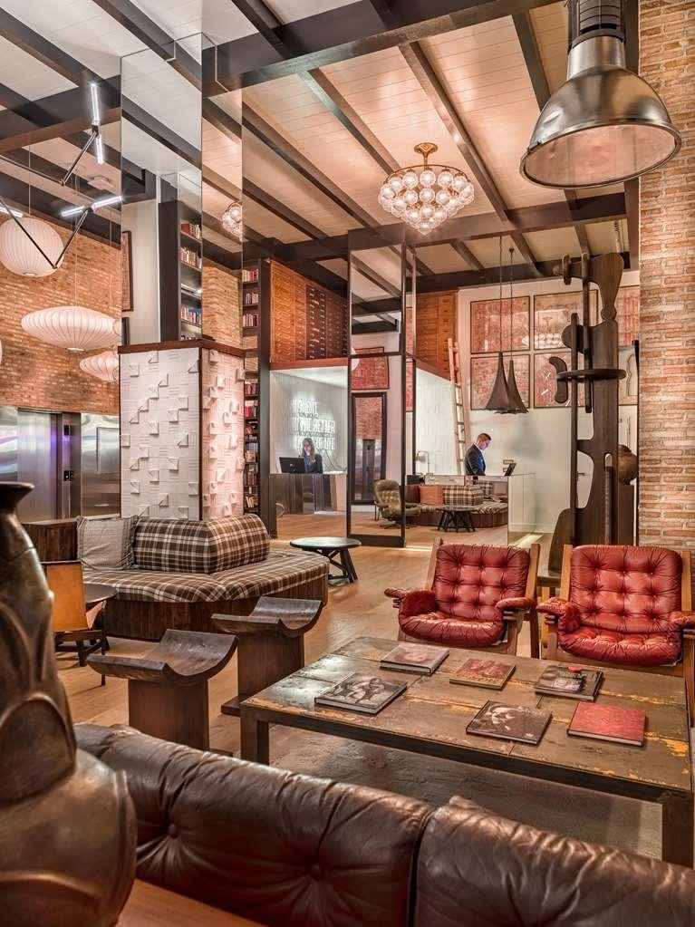 Отель H10 Tribeca Мадрид Интерьер фото