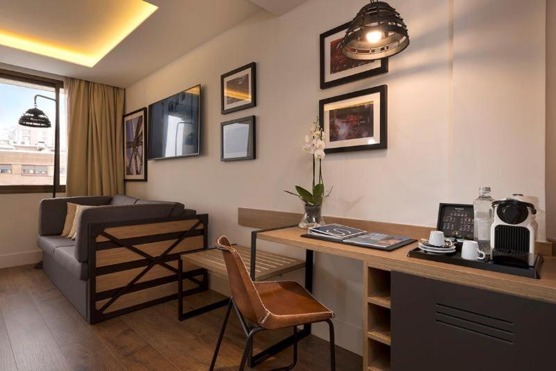 Отель H10 Tribeca Мадрид Номер фото